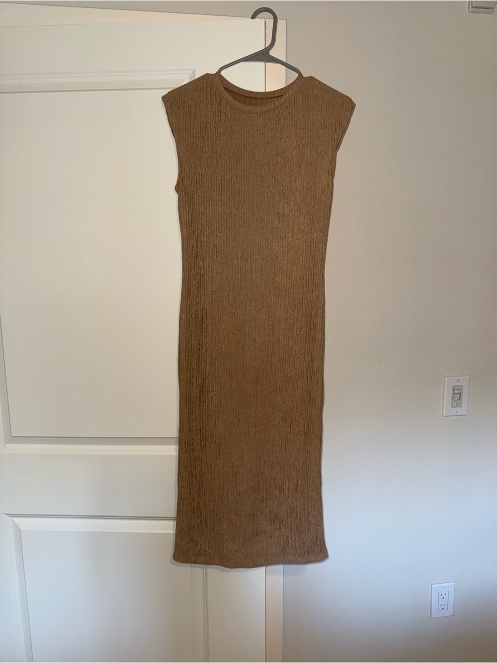 Sleeveless Ribbed Knit Midi Dress - Gold